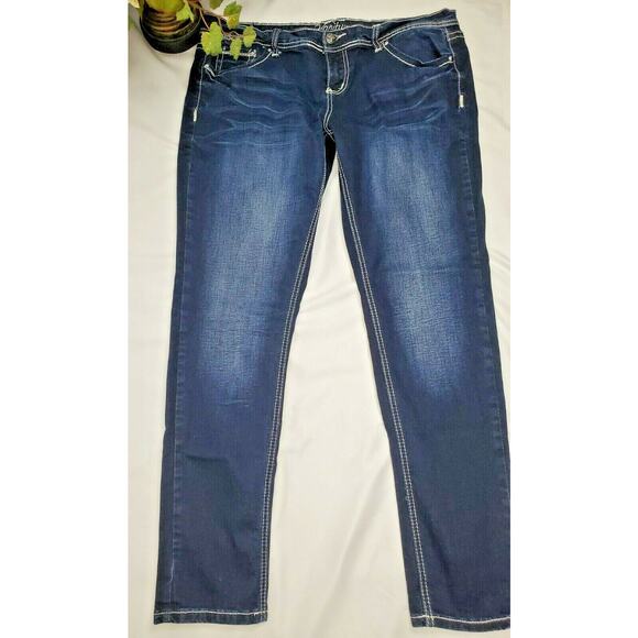 Distressed Vanity Jeans 32 x 32 Premium Embellish Slim Skinny Low Dark Stretch - Picture 7 of 12